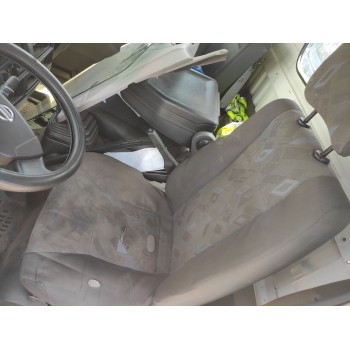 nissan nt400 cabstar (f24m) del año 2014