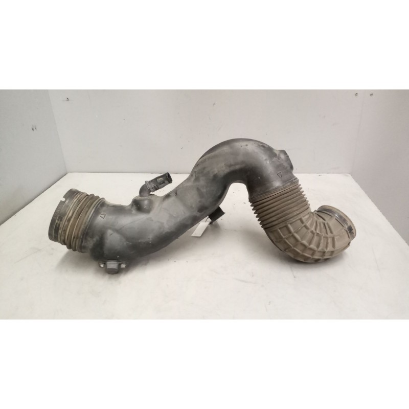 Recambio de tubo admision para iveco eurocargo 05.03  5.9 diesel referencia OEM IAM 504180230 - Blanco 5