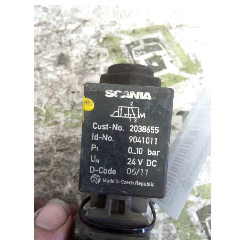 Recambio de valvula aire para scania serie p/g/r (c-clase) fsa r500 (4x2) largura mediana cr 16 referencia OEM IAM 2038655 90410 - Blanco 3