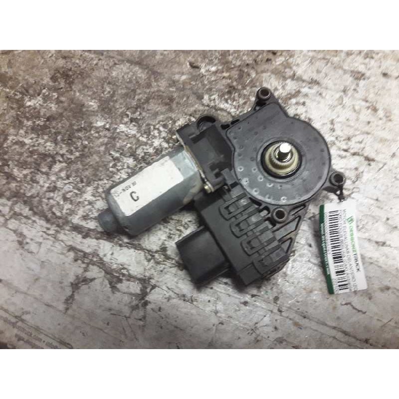 Recambio de motor elevalunas delantero izquierdo para ford focus berlina (cak) ambiente referencia OEM IAM 2221000128 8 PINS 