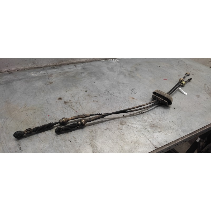 Recambio de cables de cambio para nissan primastar (x83) combi, 6 plazas, batalla corta referencia OEM IAM - Blanco