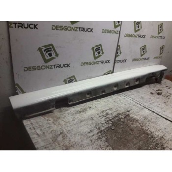 Recambio de estribo izquierdo para bmw serie 3 berlina (e46) 320d referencia OEM IAM   