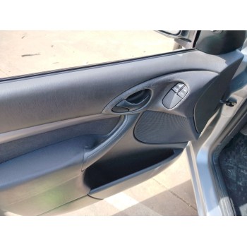 ford focus berlina (cak) del año 2002