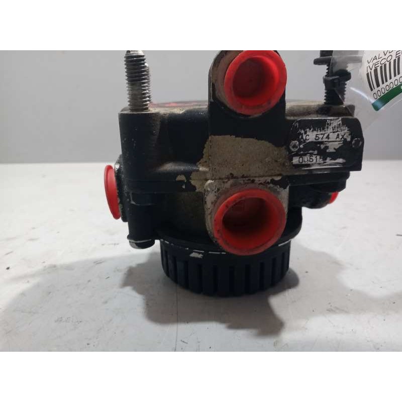 Recambio de valvula aire para iveco eurocargo 7.7 diesel referencia OEM IAM AC574AX - Rojo 3