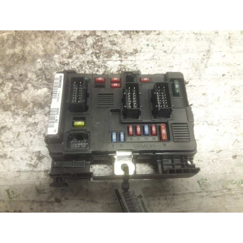 Recambio de caja reles / fusibles para citroën berlingo 1.9 1,9 d sx modutop familiar referencia OEM IAM 9643498980 T118470002 B