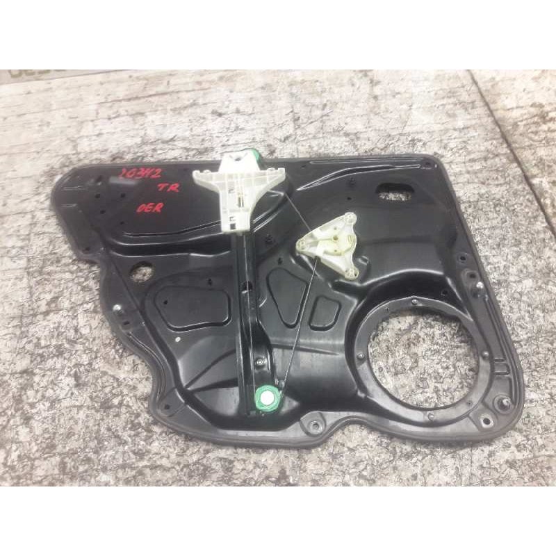 Recambio de elevalunas trasero derecho para volkswagen passat berlina (3c2) advance referencia OEM IAM - Gris 2