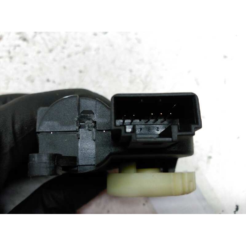 Recambio de motor regulador climatizacion para seat ibiza (6l1) cool referencia OEM IAM 0132801357 28010401 3