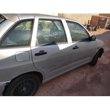 seat ibiza (6k1) del año 2001