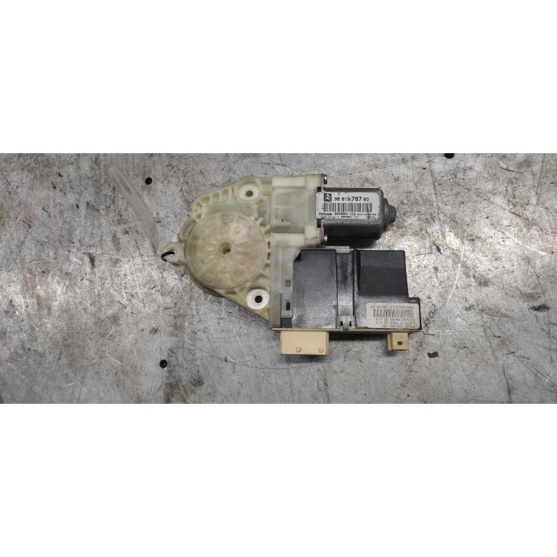 Recambio de motor elevalunas delantero derecho para citroën c4 coupe collection referencia OEM IAM 9681576780 964884100 - Negro 3