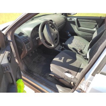 opel astra g berlina del año 2003