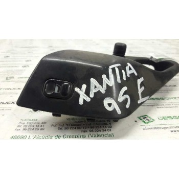 Recambio de mando elevalunas delantero derecho para citroën xantia berlina 1.9 d armonia referencia OEM IAM 9613056977  