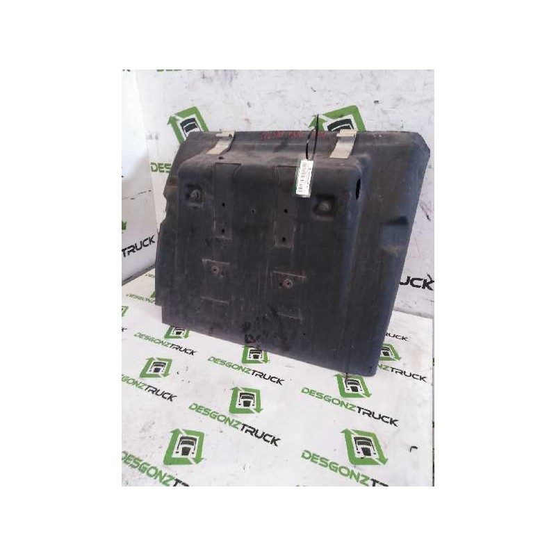Recambio de guarda barros trasero izquierdo para renault premium lander 10.8 diesel referencia OEM IAM DELANTERO  