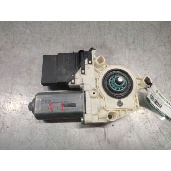 Recambio de motor elevalunas trasero izquierdo para volkswagen jetta iii (1k2) 1.6 referencia OEM IAM 1K5839401G  
