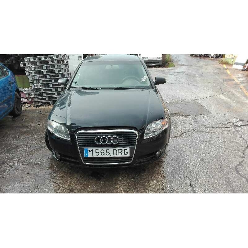 AUDI A4 BERLINA (8E)