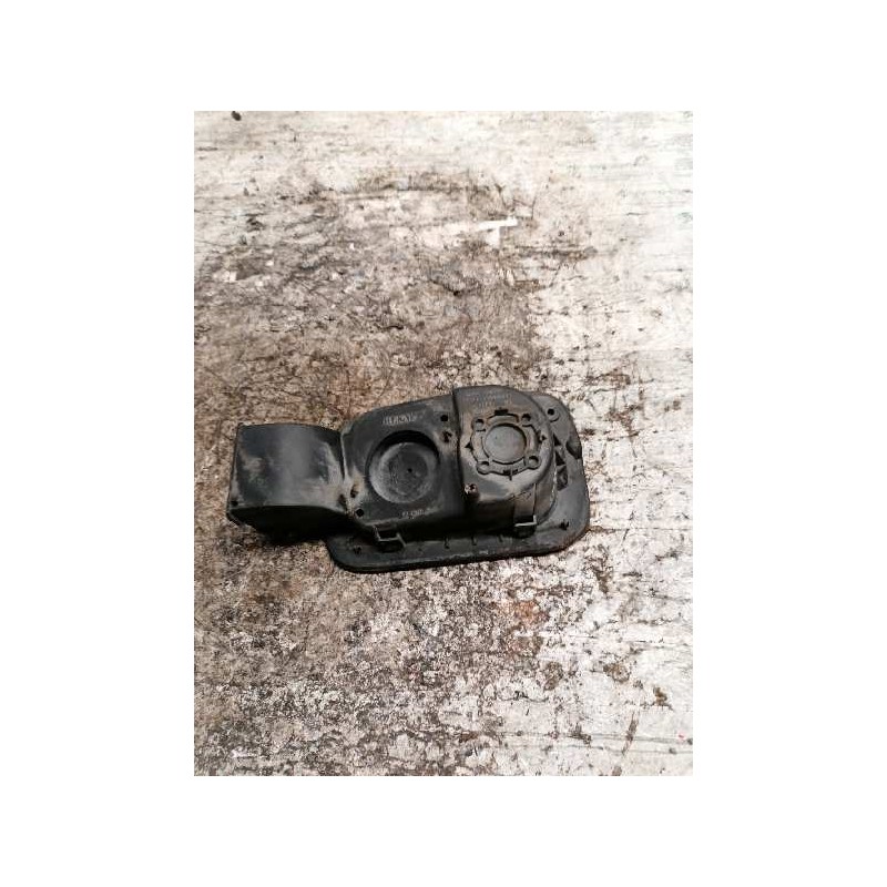 Recambio de tapa exterior combustible para renault scenic ii 1.9 dci diesel referencia OEM IAM 8200139543 3