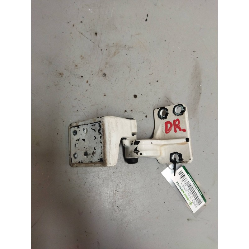 Recambio de bisagra delantera derecha para man tgx 18.xxx fg / 4x2 bl xl referencia OEM IAM  PARTE INFERIOR 