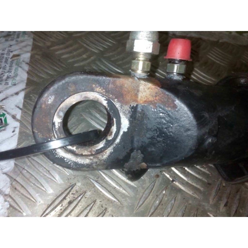 Recambio de brazo elevacion cabina para renault hr 400.18 / 26 premium e2 fsa modelo 400.18 t 288 kw larga distancia referencia 3