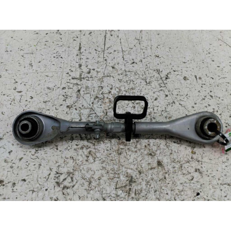 Recambio de soporte brazo suspension trasero derecho para peugeot 407 sw sport referencia OEM IAM  28 CM 
