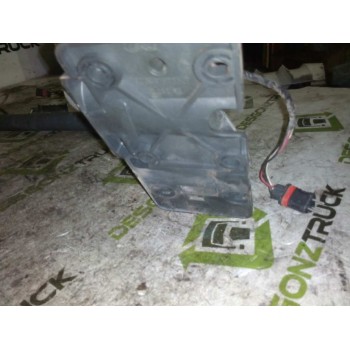Recambio de brazo retrovisor derecho para man tg - a 18.xxx fki / bb (e3/e4) l referencia OEM IAM   