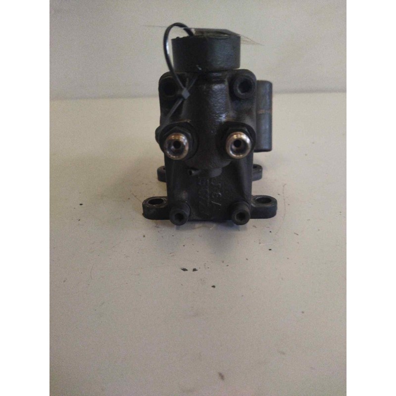 Recambio de bomba elevacion cabina para man l2000 9.153-10.224 euroi/ii 6.9 diesel referencia OEM IAM 81417236114 - Blanco 2