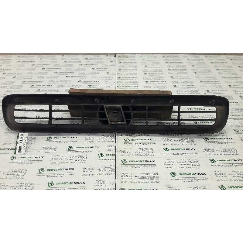 Recambio de rejilla delantera central para fiat scudo (222) 2.0 jtd familiar (5 asientos) referencia OEM IAM - Blanco 2