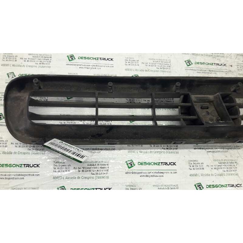 Recambio de rejilla delantera central para fiat scudo (222) 2.0 jtd familiar (5 asientos) referencia OEM IAM - Blanco 4