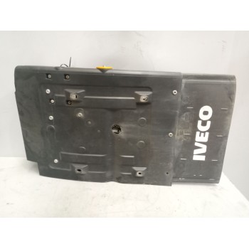 Recambio de guardabarros delantero derecho para iveco eurocargo 05.03  5.9 diesel referencia OEM IAM 504298595  
