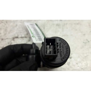 Recambio de bomba limpia para opel corsa c club referencia OEM IAM 090586632  