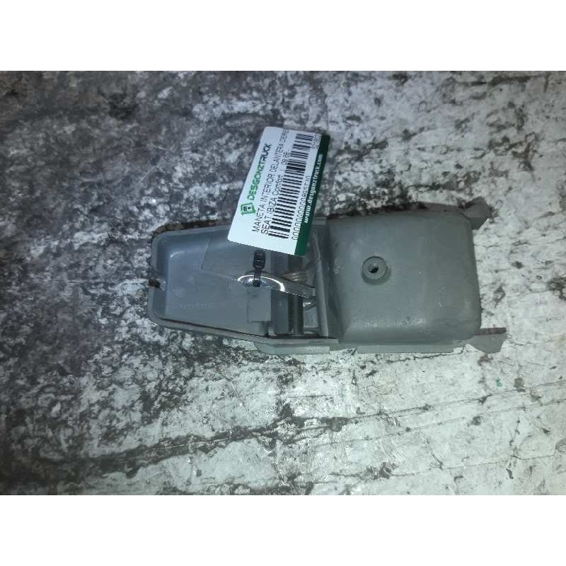 Recambio de maneta interior delantera derecha para seat ibiza comfort referencia OEM IAM 5218023958499 2