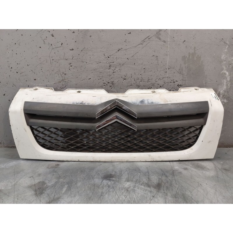 Recambio de rejilla delantera para citroën jumper iii furgoneta 2.2 hdi 100 referencia OEM IAM   