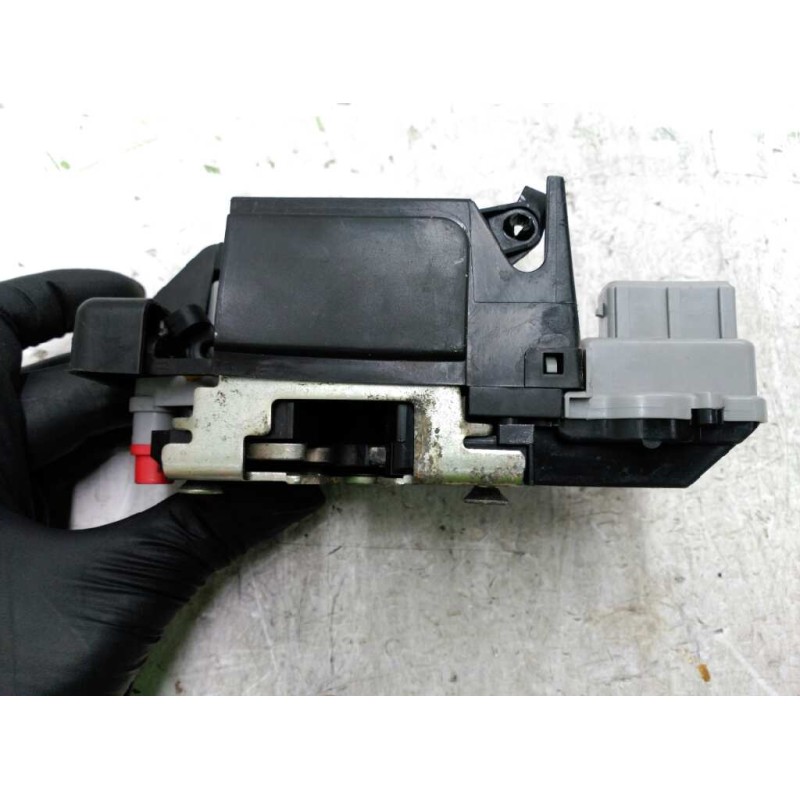 Recambio de cerradura puerta trasera derecha para peugeot 406 berlina (s1/s2) sr referencia OEM IAM 913870 4