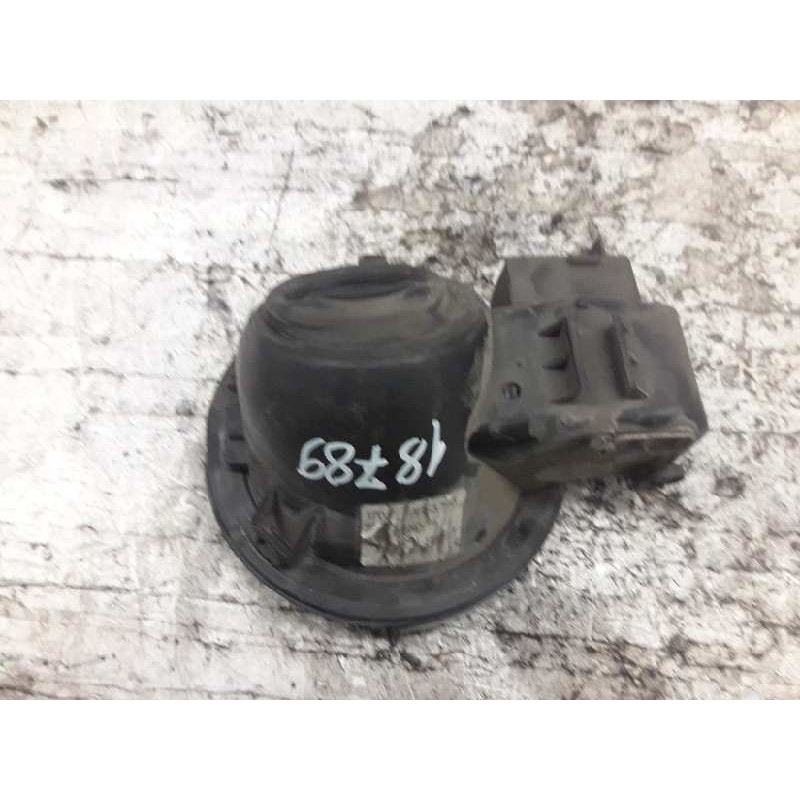 Recambio de tapa exterior combustible para ford focus lim. (cb4) titanium referencia OEM IAM 1708R33796 - Blanco 3