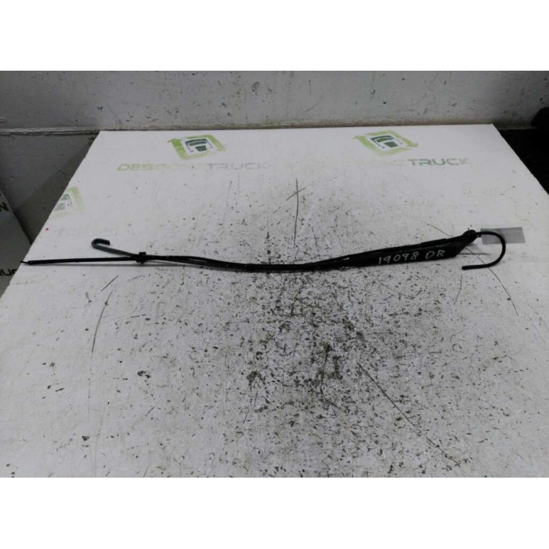 Recambio de brazo limpia delantero derecho para mercedes-benz vito (w638) combi 110 d euro 2 (638.174) referencia OEM IAM