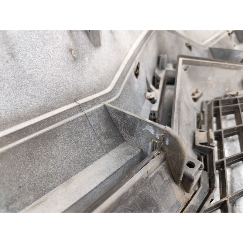 Recambio de rejilla delantera para citroën jumper iii furgoneta 2.2 hdi 100 referencia OEM IAM - Blanco 8