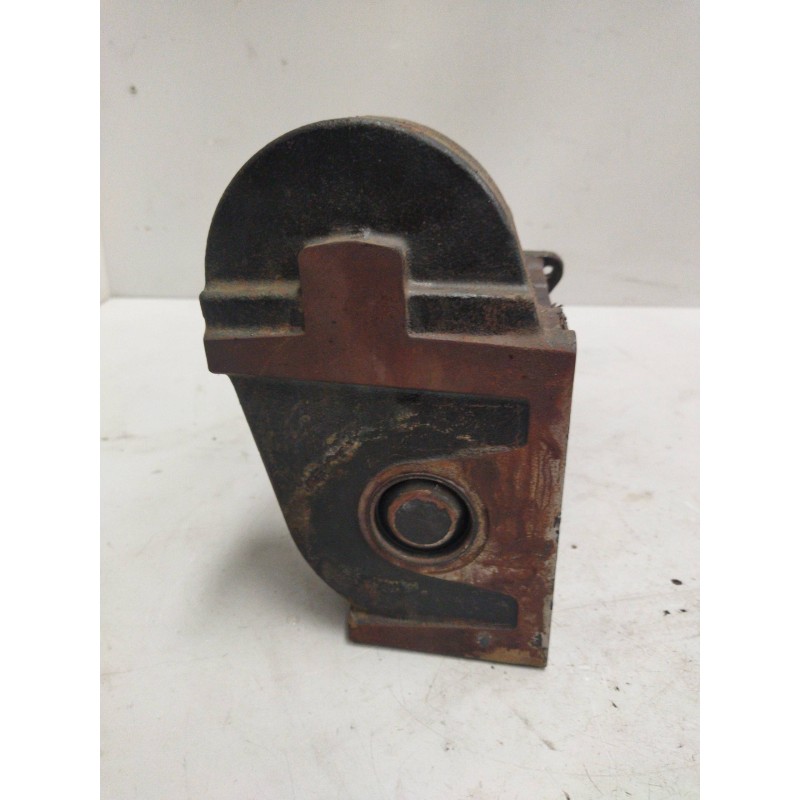 Recambio de soporte para man tgx 18.480 fg / 4x2 bl xl referencia OEM IAM 51541006053  SOPORTE COMPRESOR DE AIRE 5