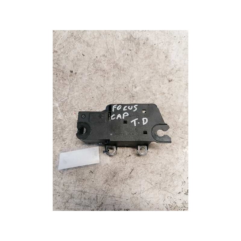 Recambio de maneta interior trasera derecha para ford focus berlina (cap) 1.6 tdci cat referencia OEM IAM 3M51R22600BB 2