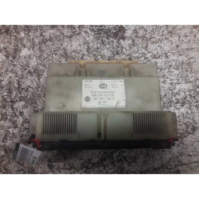 Recambio de mando climatizador para volkswagen golf iv berlina (1j1) 25 aniversario referencia OEM IAM 5HB00761702 3B1907044A 2