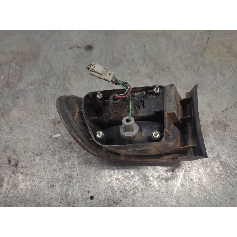 Recambio de piloto trasero izquierdo para honda civic berlina (eg/eh) 1.5 lsi 3 berlina (eg4) referencia OEM IAM - Negro 2
