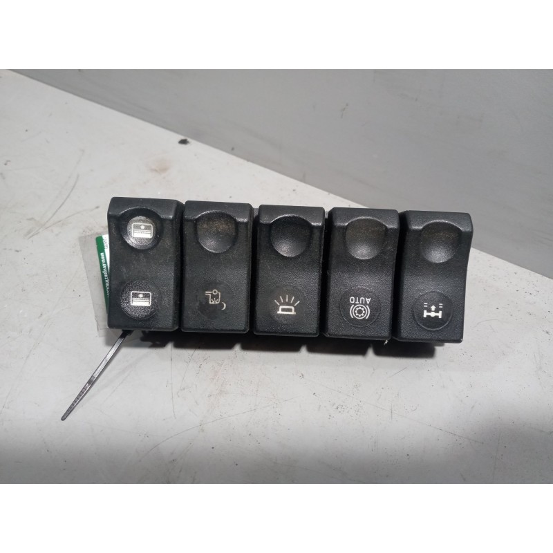 Recambio de botonera para renault magnum ab 2005 12.8 diesel referencia OEM IAM 5010232158  