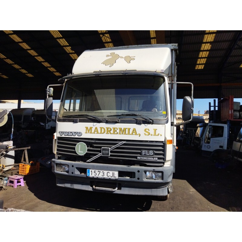 volvo fl 614 - 180/220 del año 1999
