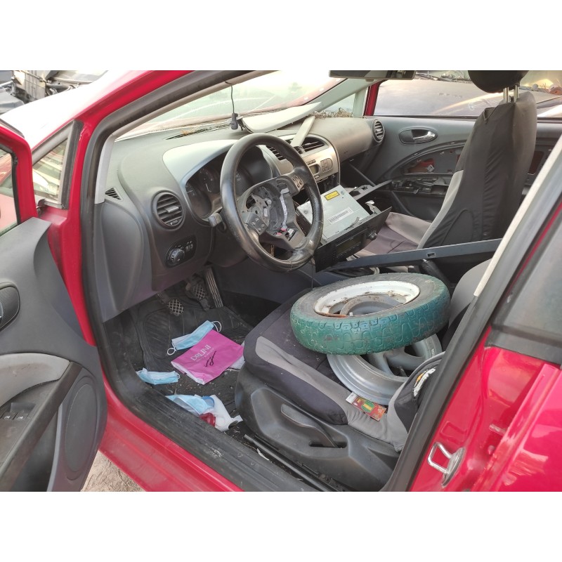 SEAT LEON (1P1)