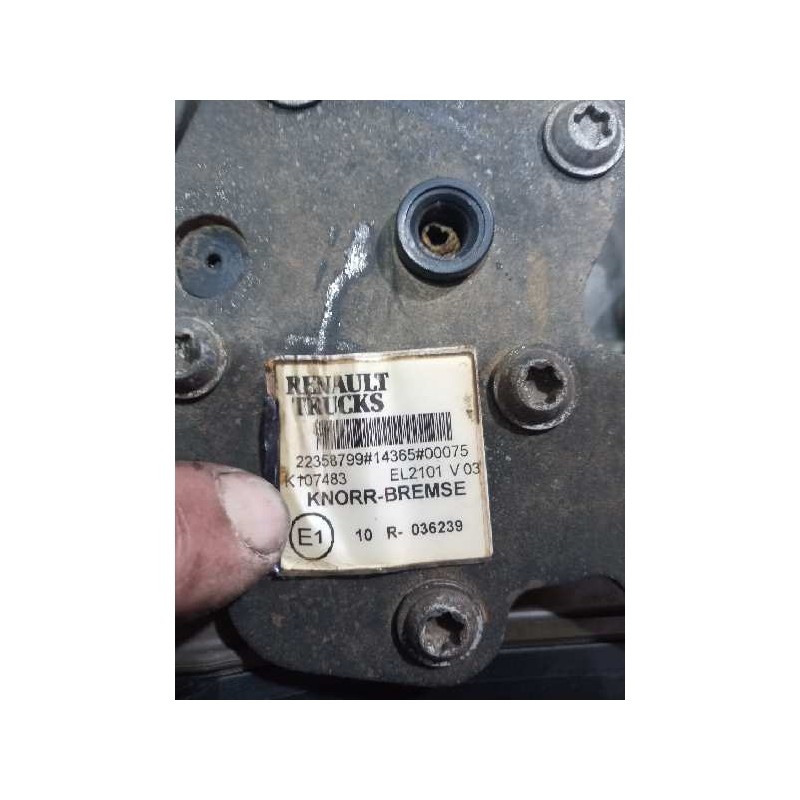 Recambio de valvula aire para renault serie t 12.8 diesel referencia OEM IAM 22358799 EL2101 K107483 - Blanco 5