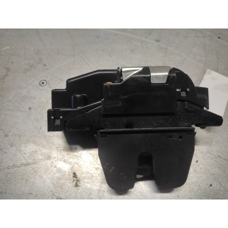 Recambio de cerradura maletero / porton para peugeot 207 x-line referencia OEM IAM 9660403980 - Negro 2