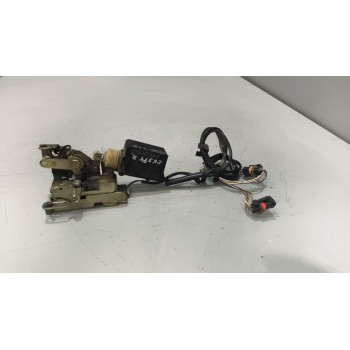 CERRADURA PUERTA DELANTERA DERECHA 81626806142 