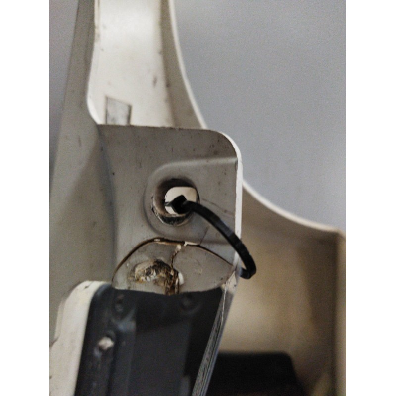 Recambio de deflector izquierdo para renault midlum fg 190.08 e5 corto referencia OEM IAM 5010578659 - Blanco 4