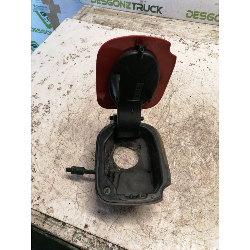 Recambio de tapa exterior combustible para renault clio iii authentique referencia OEM IAM 8200383466 - Rojo 2