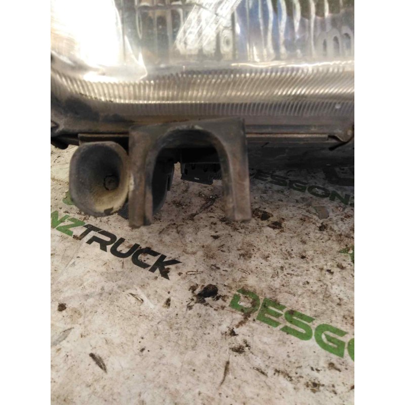 Recambio de faro izquierdo para mercedes-benz atego 4 cyl. 4x2 2005  4.3 diesel (om 904 la) referencia OEM IAM 9738200561 - Blanco 2