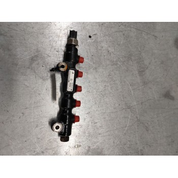 Recambio de rampa inyectora para peugeot 307 berlina (s2) xs referencia OEM IAM 9654592680  