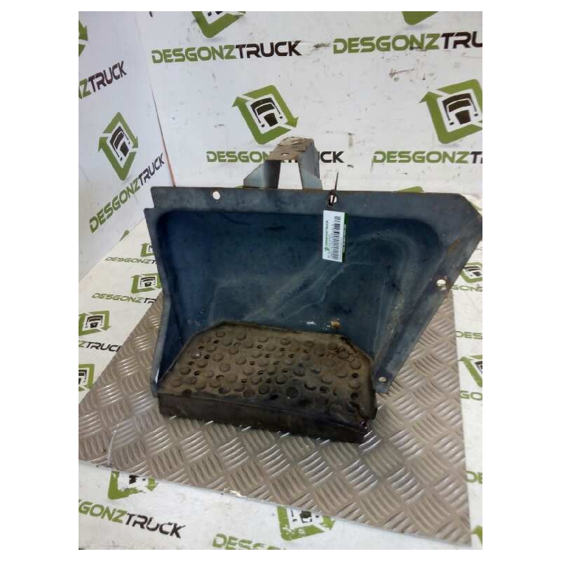 Recambio de peldaño izquierdo para nissan trucks l80.09 l80.14 referencia OEM IAM   