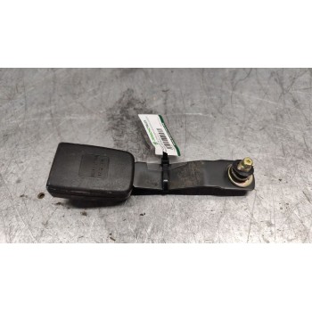 Recambio de enganche de cinturon delantero derecho para nissan primera (p11) 2.0 td referencia OEM IAM 868422F000  